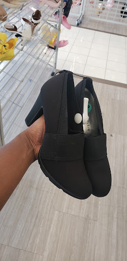 Clothing Store «Burlington Coat Factory», reviews and photos, 323 Old York Rd, Jenkintown, PA 19046, USA