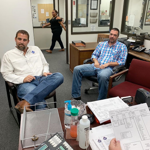 Roofing Contractor «Lon Smith Roofing & Construction», reviews and photos, 3731 Cavalier Dr, Garland, TX 75042, USA