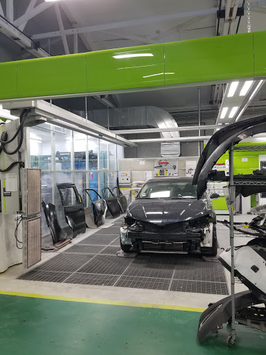 Auto Body Shop «Erie-LaSalle Body Shop», reviews and photos, 1005 W Huron St, Chicago, IL 60642, USA