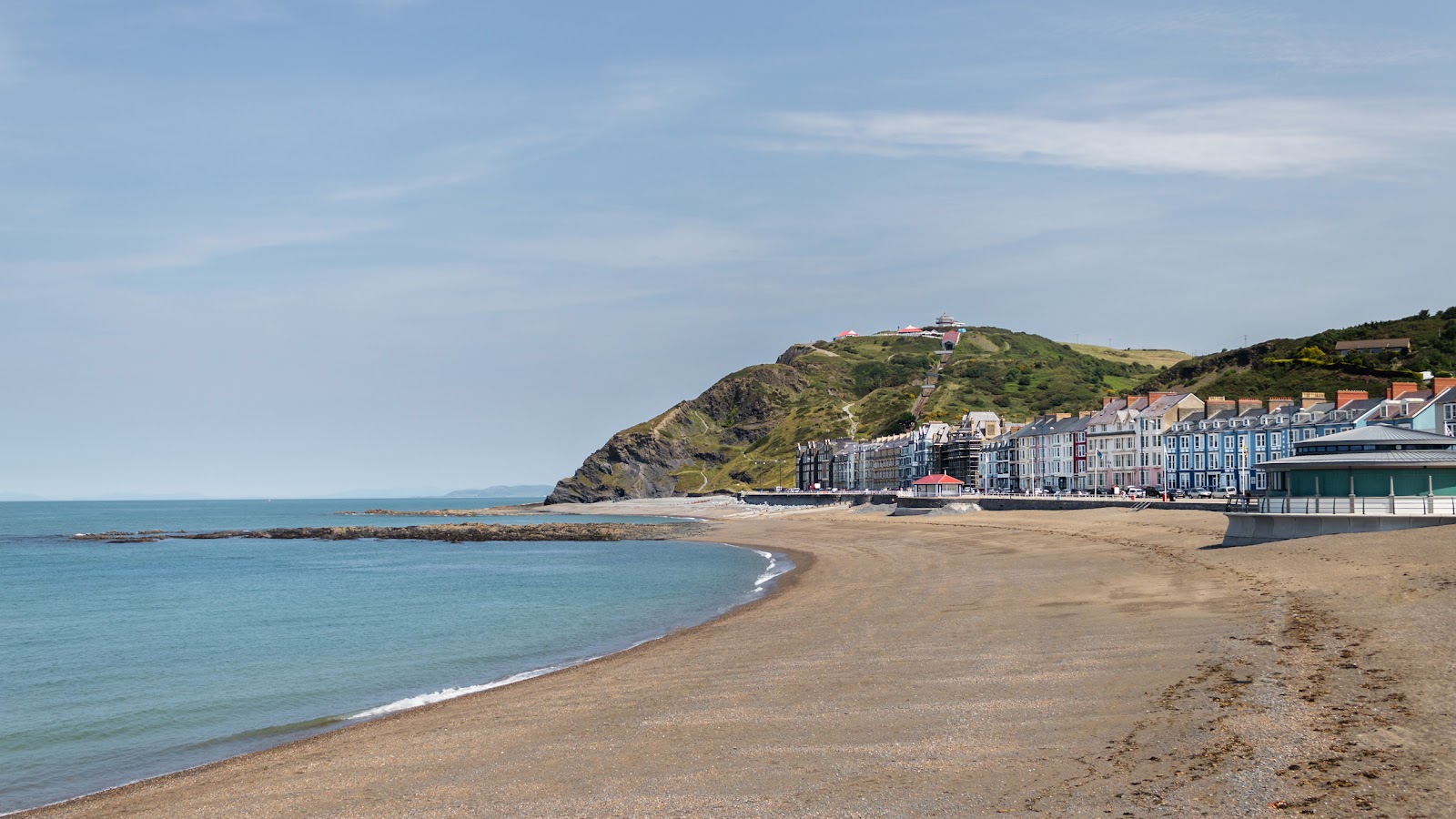 Foto di Aberystwyth North con una superficie del piccoli ciottoli grigi