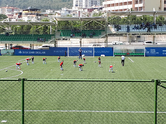 Karşıyakanın Efsaneleri Futbol Tesisi