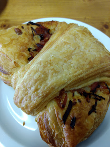 Pastry Shop «Au Peche Mignon», reviews and photos, 1415 Timberlane Rd, Tallahassee, FL 32312, USA