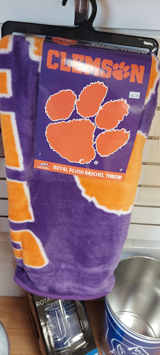 Sportswear Store «Fastbreak Sports», reviews and photos, 3109 S Campbell Ave, Springfield, MO 65807, USA