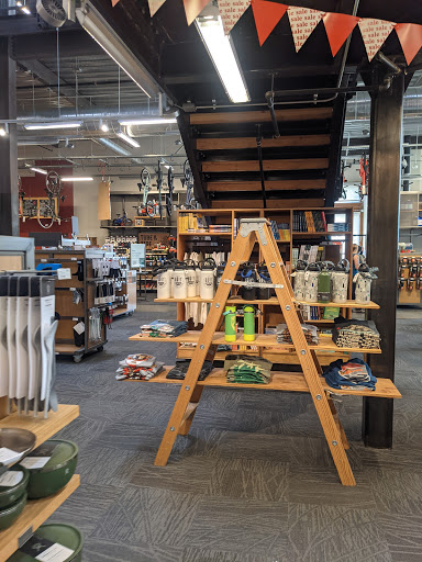 Camping Store «REI», reviews and photos, 2700 Seaglass Way, Oxnard, CA 93036, USA