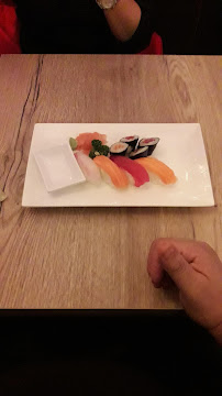 Plats et boissons du Restaurant japonais Sushi Room Amelot à Paris - n°18