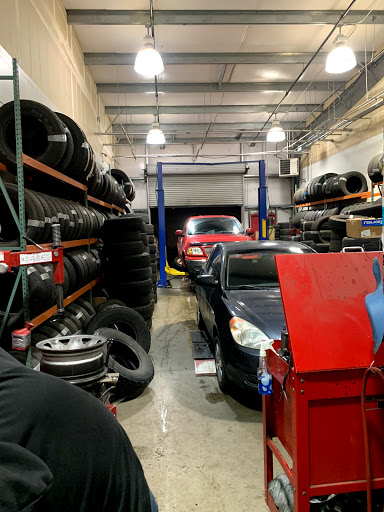 Hernandez Tire Shop