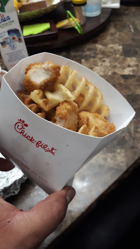 Fast Food Restaurant «Chick-fil-A», reviews and photos, 1031 S Walnut Ave, New Braunfels, TX 78130, USA