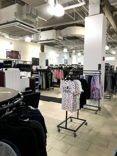 Department Store «Saks OFF 5TH», reviews and photos, 300 Canal St, Somerville, MA 02145, USA