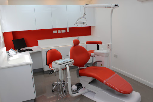 Kings Dental Clinic (Hammersmith, Olympia)