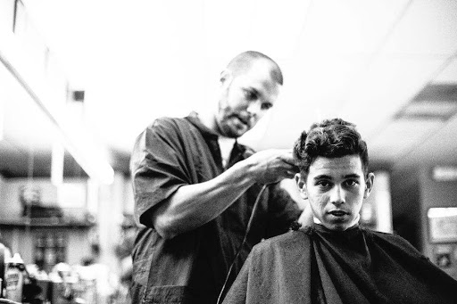 Barber Shop «Top Notch Barber Shop», reviews and photos, 4274 Davie Rd, Davie, FL 33314, USA