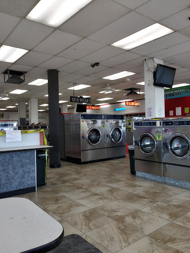 Laundry Service «Coin Laundry», reviews and photos, 829 W Indian School Rd, Phoenix, AZ 85013, USA