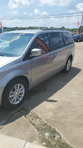 Used Car Dealer «Car-Mart of Tupelo», reviews and photos, 1703 S Gloster St, Tupelo, MS 38801, USA