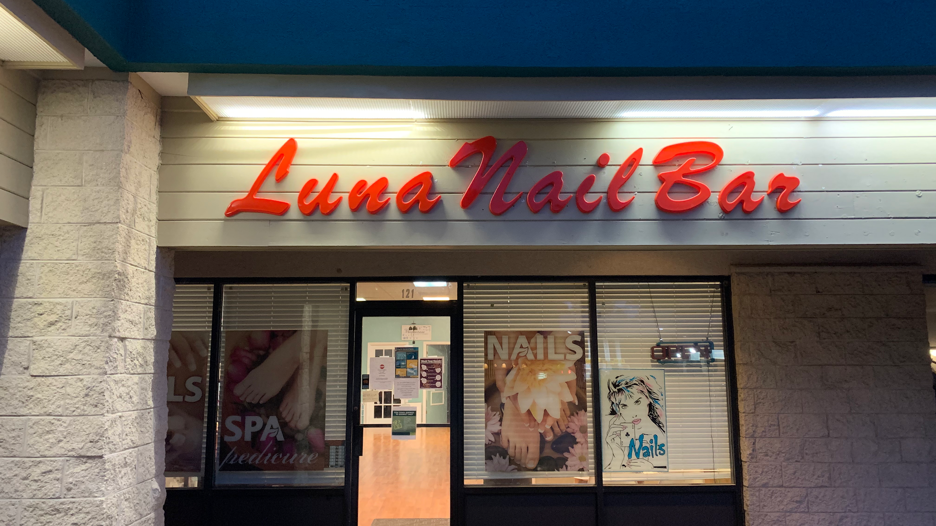 Luna Nail Bar