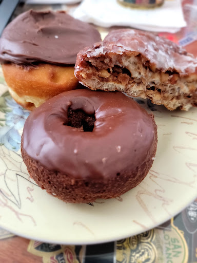 Donut Shop «Daily Dozen», reviews and photos, 32701 Woodward Ave, Royal Oak, MI 48073, USA
