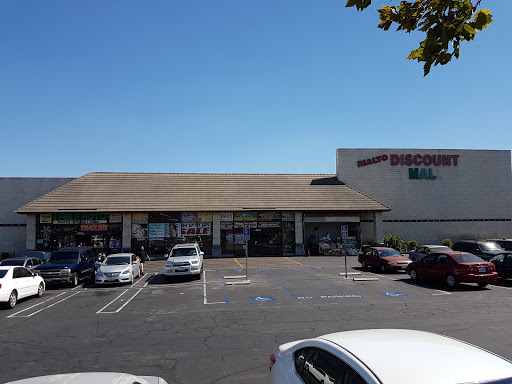Rialto Discount Mall, 463 E Foothill Blvd, Rialto, CA 92376, USA, 