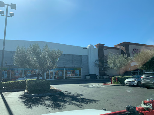 Clothing Store «Old Navy», reviews and photos, 12090 Lakewood Blvd, Downey, CA 90242, USA