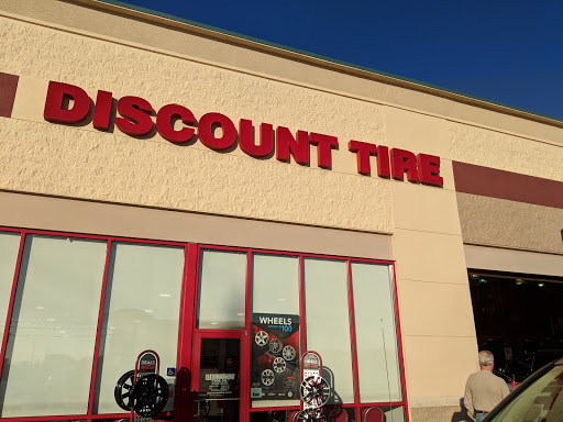 Tire Shop «Discount Tire Store - Spring, TX», reviews and photos, 6510 Farm to Market 2920, Spring, TX 77379, USA