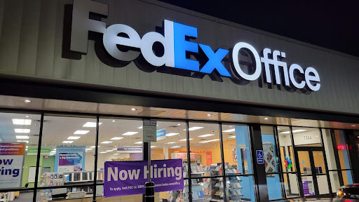 Print Shop «FedEx Office Print & Ship Center», reviews and photos, 1344 Town Centre Dr, Eagan, MN 55123, USA