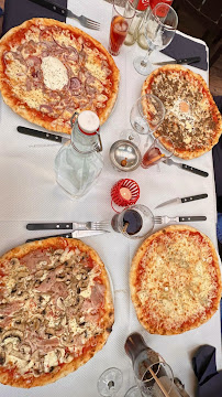 Plats et boissons du Restaurant italien Pizzeria Sainte Marie à Sèvres - n°20