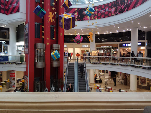 Globus Mall