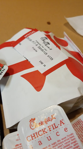 Fast Food Restaurant «Chick-fil-A», reviews and photos, 3590 River Rapids Dr, Coon Rapids, MN 55448, USA