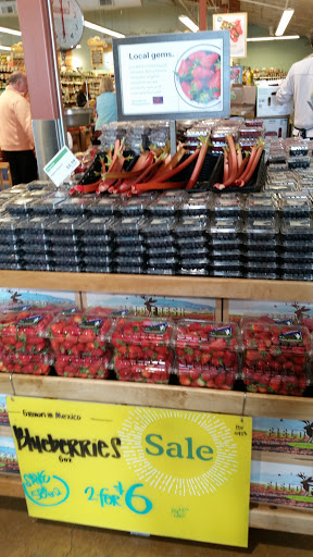 Grocery Store «Whole Foods Market», reviews and photos, 800 Del Monte Center, Monterey, CA 93940, USA