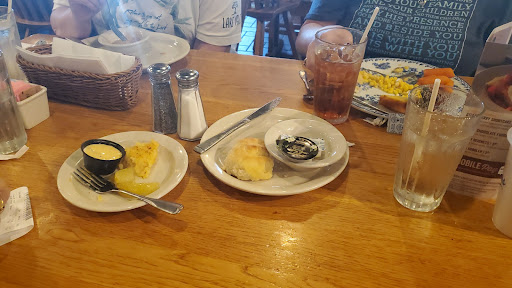 American Restaurant «Cracker Barrel Old Country Store», reviews and photos, 941 GA-140, Adairsville, GA 30103, USA