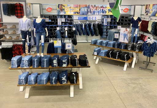 Clothing Store «Old Navy», reviews and photos, 90 Pleasant Valley St, Methuen, MA 01844, USA