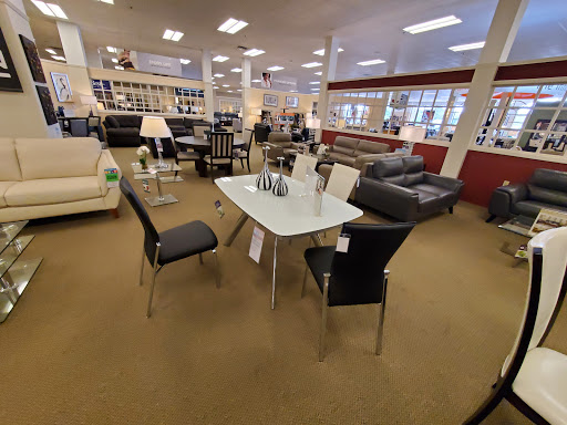 Furniture Store «Raymour & Flanigan Furniture and Mattress Store», reviews and photos, 95 Sunrise Hwy, Patchogue, NY 11772, USA