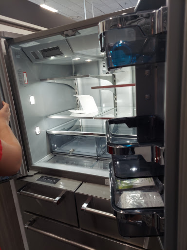 Electronics Store «Best Buy», reviews and photos, 1705 Norman Dr, Valdosta, GA 31601, USA