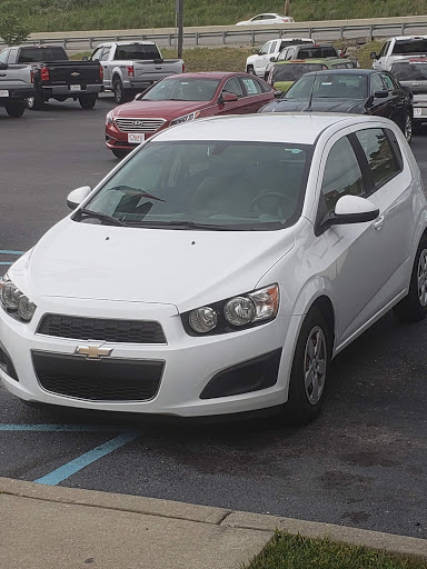 Used Car Dealer «Clutts Auto Sales Inc», reviews and photos, 120 Fitz Gilbert Rd, Hazard, KY 41701, USA