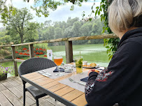 Atmosphère du Restaurant français Restaurant Le Lac d'Hautibus à Argentonnay - n°14