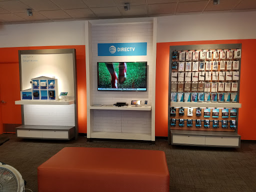 Cell Phone Store «AT&T Authorized Retailer», reviews and photos, 5538 Tezel Rd, San Antonio, TX 78250, USA