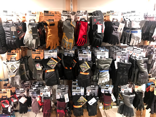 Outdoor Sports Store «Pro Ski and Mountain Service», reviews and photos, 108 W North Bend Way, North Bend, WA 98045, USA