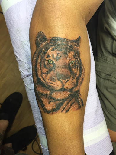 Tattoo Shop «That Tattoo Studio», reviews and photos, 605 N Washington Blvd, Sarasota, FL 34236, USA