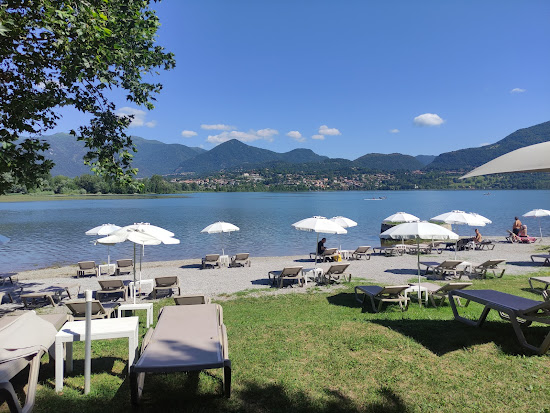 Spiaggia Lago di Pusiano