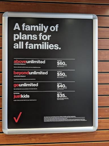 Cell Phone Store «Verizon Authorized Retailer – Cellular Sales», reviews and photos, 535 W Lancaster Ave, Berwyn, PA 19312, USA