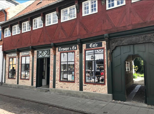 Terpager & Co in Ribe, Rebild