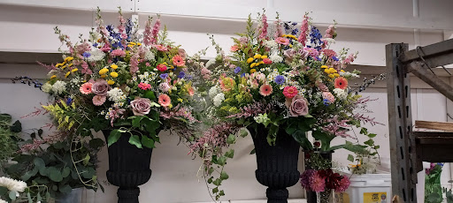Florist «Flower Shop/Koons Florist», reviews and photos, 46 Prince St, Littlestown, PA 17340, USA