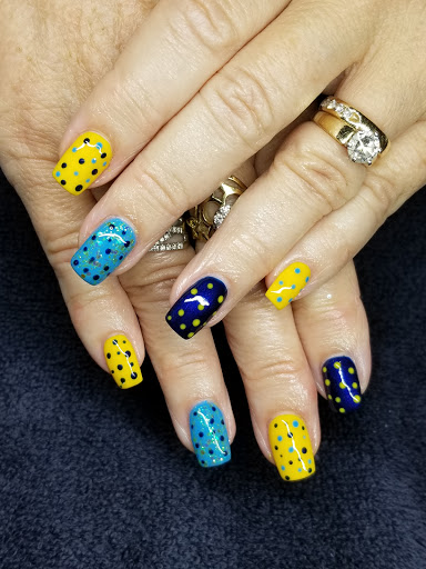 Beauty Salon «Simply Irresistible Nail & Hair Salon», reviews and photos, 231 E Rich Ave, DeLand, FL 32724, USA