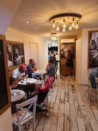 Atmosphère du Restaurant de sundae Maison Gavroche à Bandol - n°9