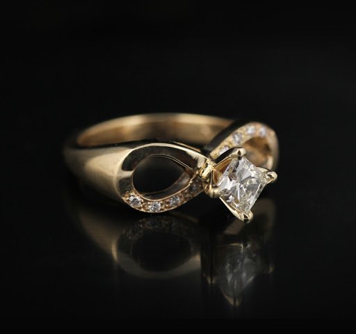 Jewelry Designer «ABRACADABRA Jewelry/Gem Gallery», reviews and photos, 205 E Liberty St, Ann Arbor, MI 48104, USA