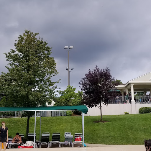 Country Club «Lake Isle Country Club», reviews and photos, 660 White Plains Rd, Eastchester, NY 10709, USA