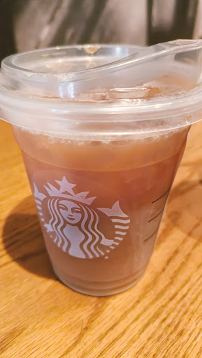 Coffee Shop «Starbucks», reviews and photos, 400 Evergreen Ct, Central Valley, NY 10917, USA