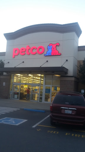 Pet Supply Store «Petco Animal Supplies», reviews and photos, 27111 167th Pl SE #113, Covington, WA 98042, USA