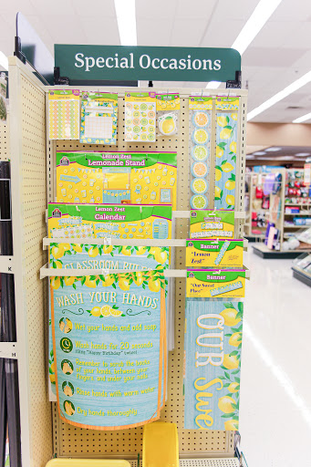 Christian Book Store «Mardel Christian & Education», reviews and photos, 1533 E Battlefield Rd, Springfield, MO 65804, USA