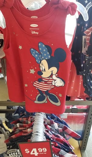 Clothing Store «Old Navy», reviews and photos, 725 Gravois Rd, Fenton, MO 63026, USA