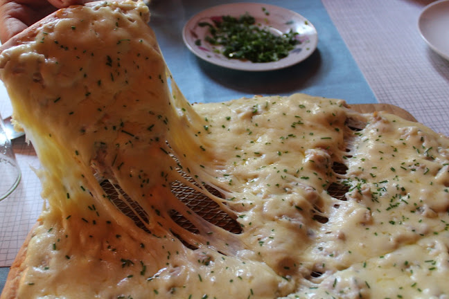 Teléfono de Gustosa Pizza Curicó
