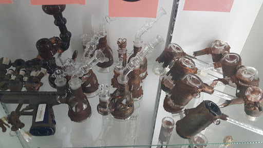 Tobacco Shop «Purple Haze Smoke Shop», reviews and photos, 9857 Topanga Canyon Blvd, Chatsworth, CA 91311, USA