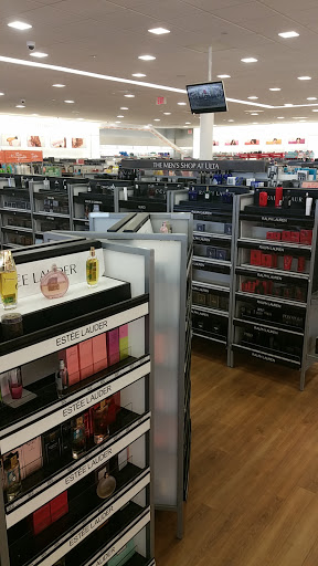 Hair Salon «Ulta Beauty», reviews and photos, 2699 Edmondson Rd, Cincinnati, OH 45209, USA